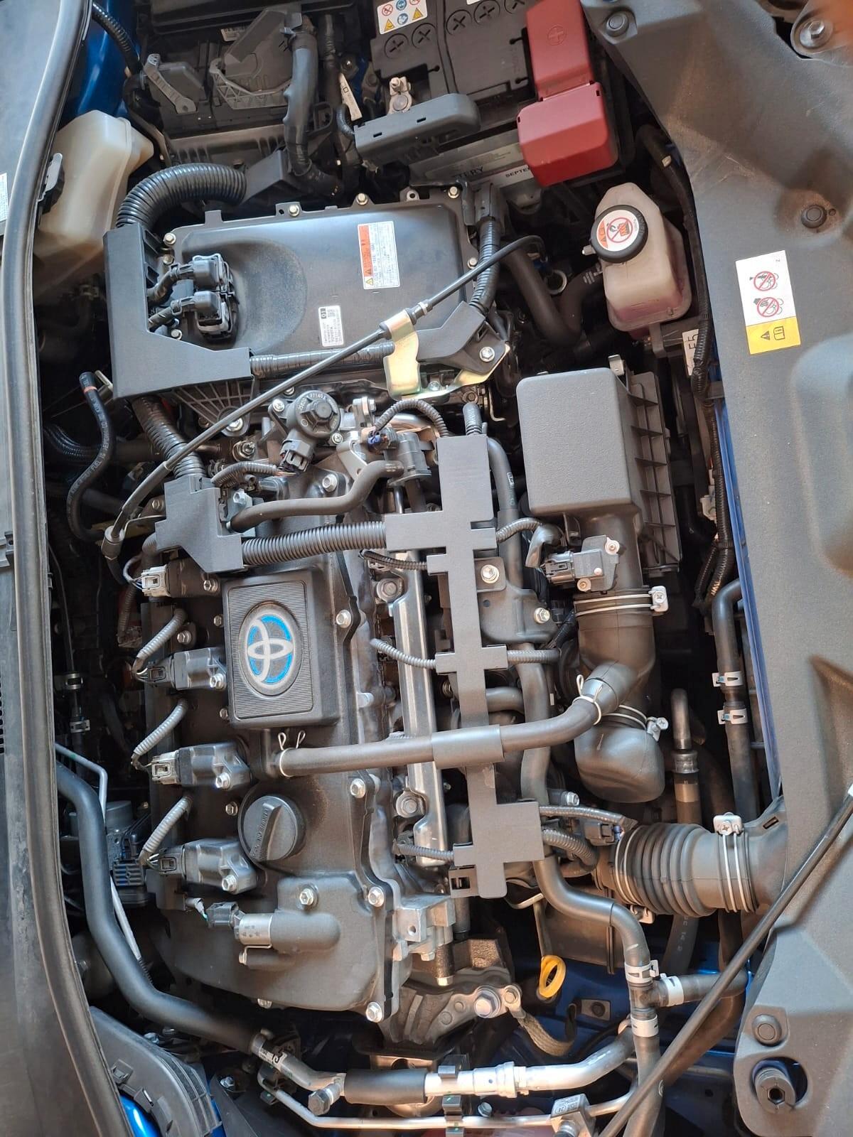 Toyota C-HR 1.8h Business e-cvt*TAGLIANDI CERTIFICATI