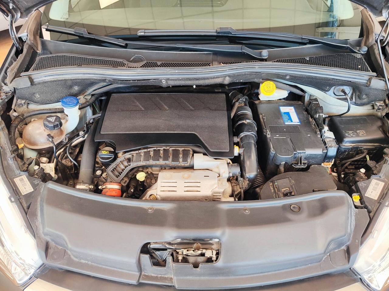 Peugeot 208 1.2 benzina AUTOMATICA-UNICO PROPRIETARIO-