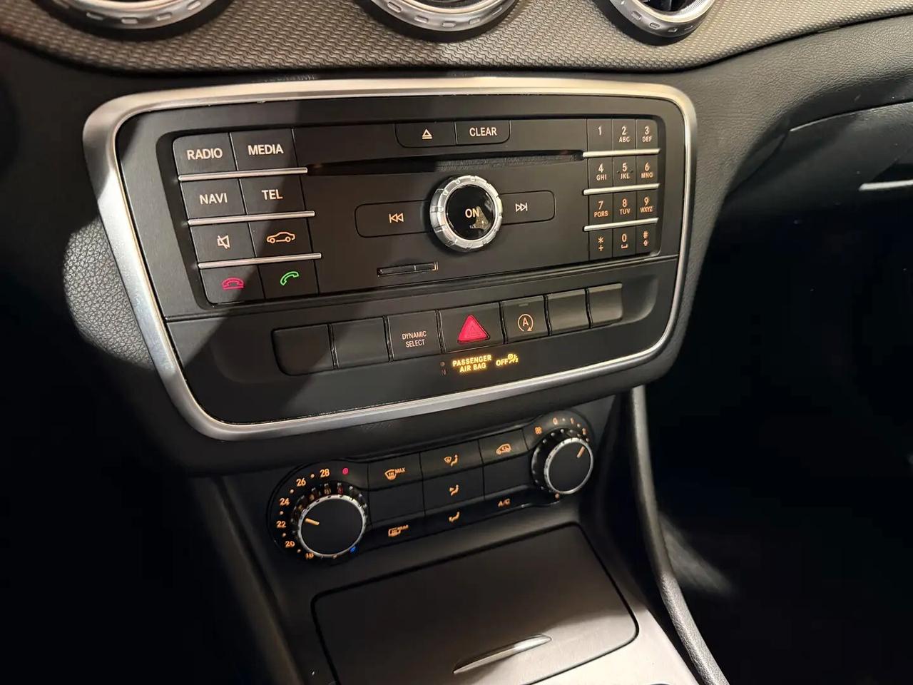 Mercedes-benz GLA 180 d Automatic Premium