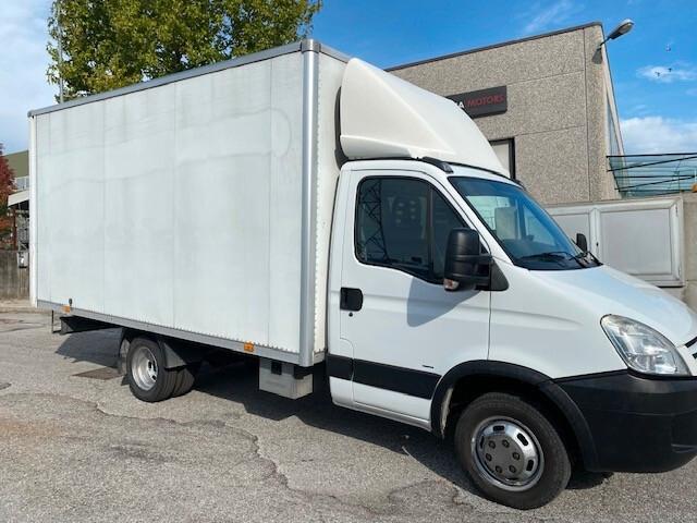 Iveco Daily 35C15 3.0 Hpi PL-RG Cabinato