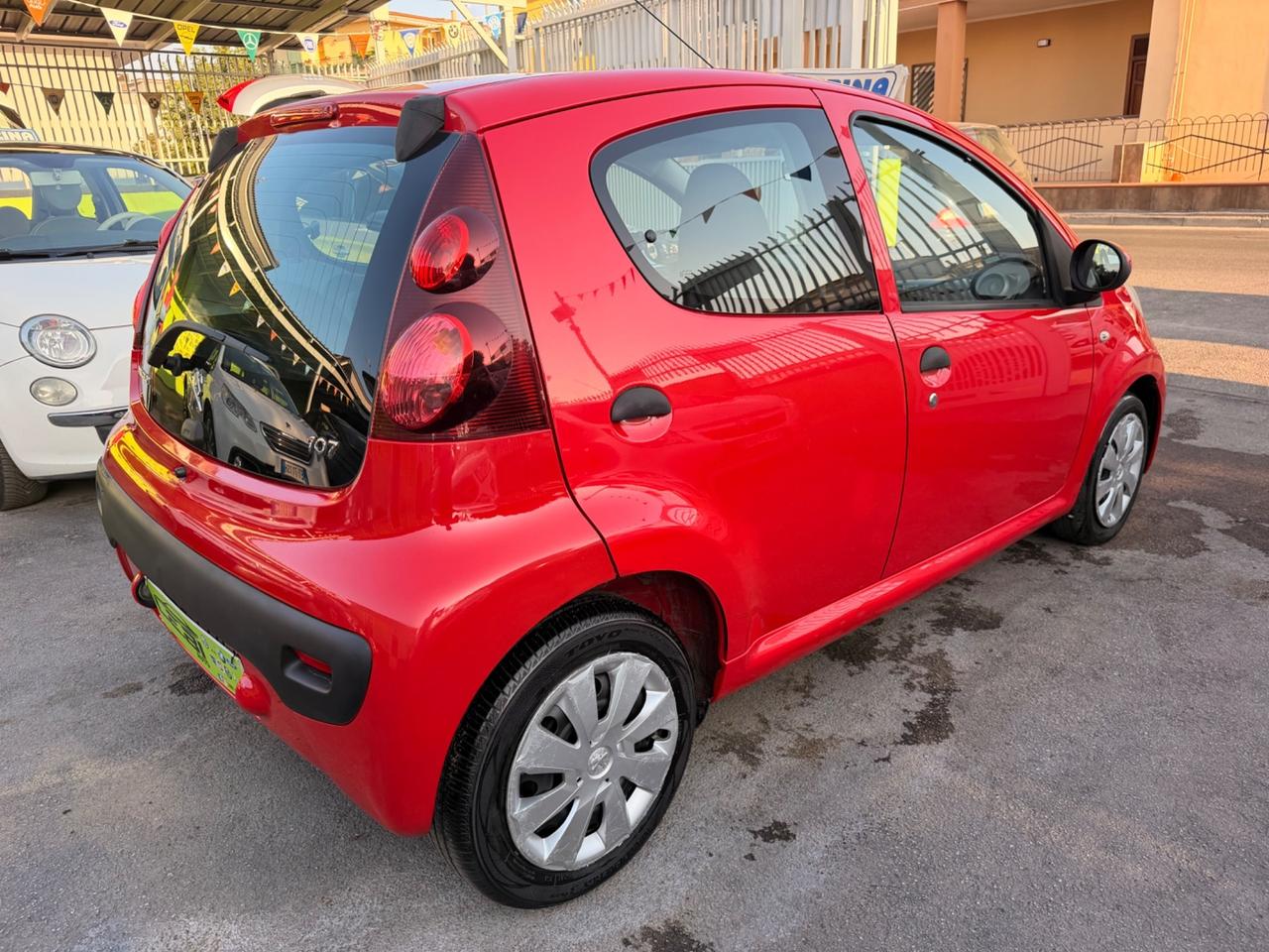 Peugeot 107 1.0 68CV 5p. SUPERGA 2014