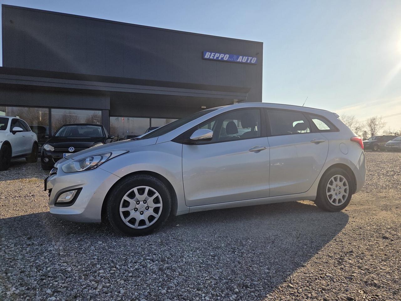 HYUNDAI I30 1.6DIESEL 81KW DEL 2013