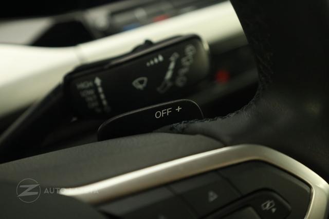 VOLKSWAGEN Golf 1.0 eTSI EVO DSG Life