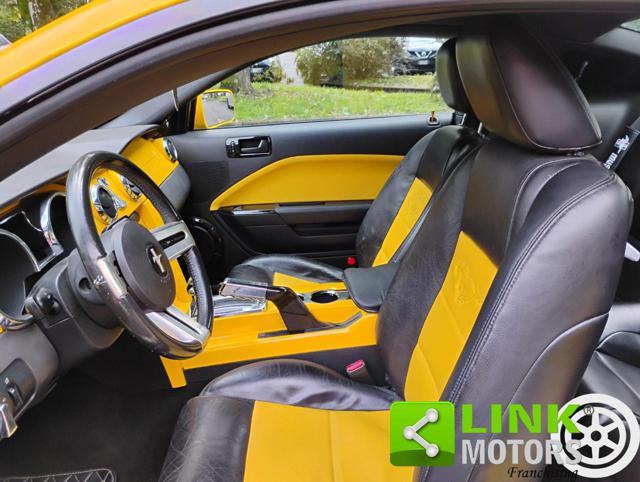 FORD Mustang 4.0 i V6 12V 212cv
