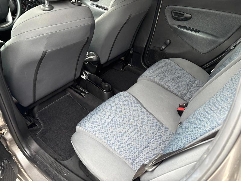 Lancia Ypsilon 1.0 firefly hybrid Gold s&s 70cv ADATTA NEOPATENTATI