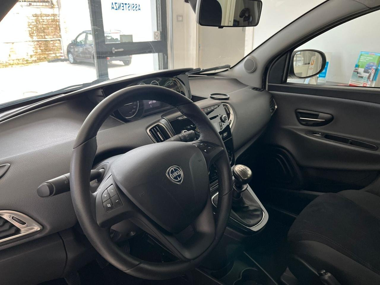 Lancia Ypsilon 0.9 TwinAir 85 CV 5 porte Metano Ecochic Gold