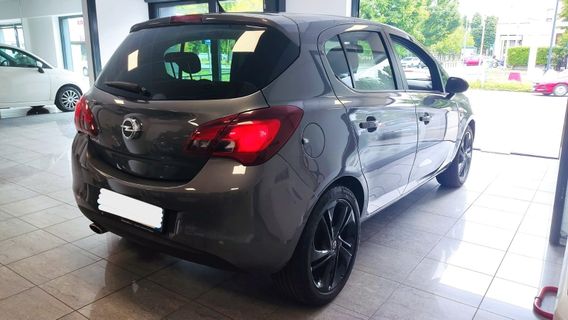 Opel Corsa 1.2 5 porte b-Color