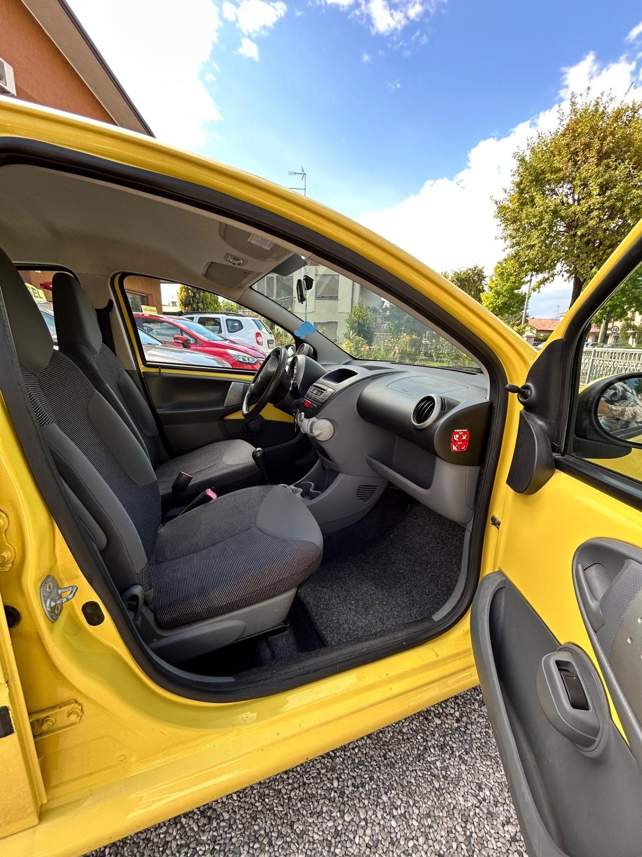 Peugeot 107 1.0 68CV 5p. Desir