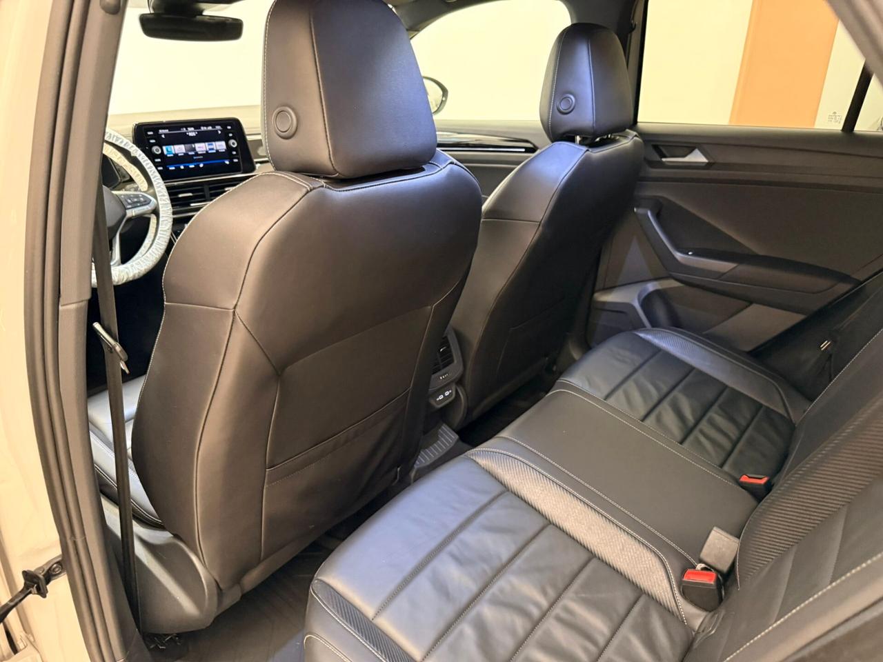 Volkswagen T-Roc 2.0 TDI SCR 150 CV DSG R-Line