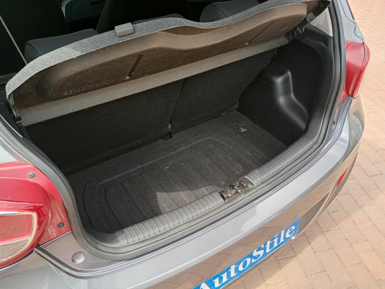 Hyundai i10 1.0 MPI Login