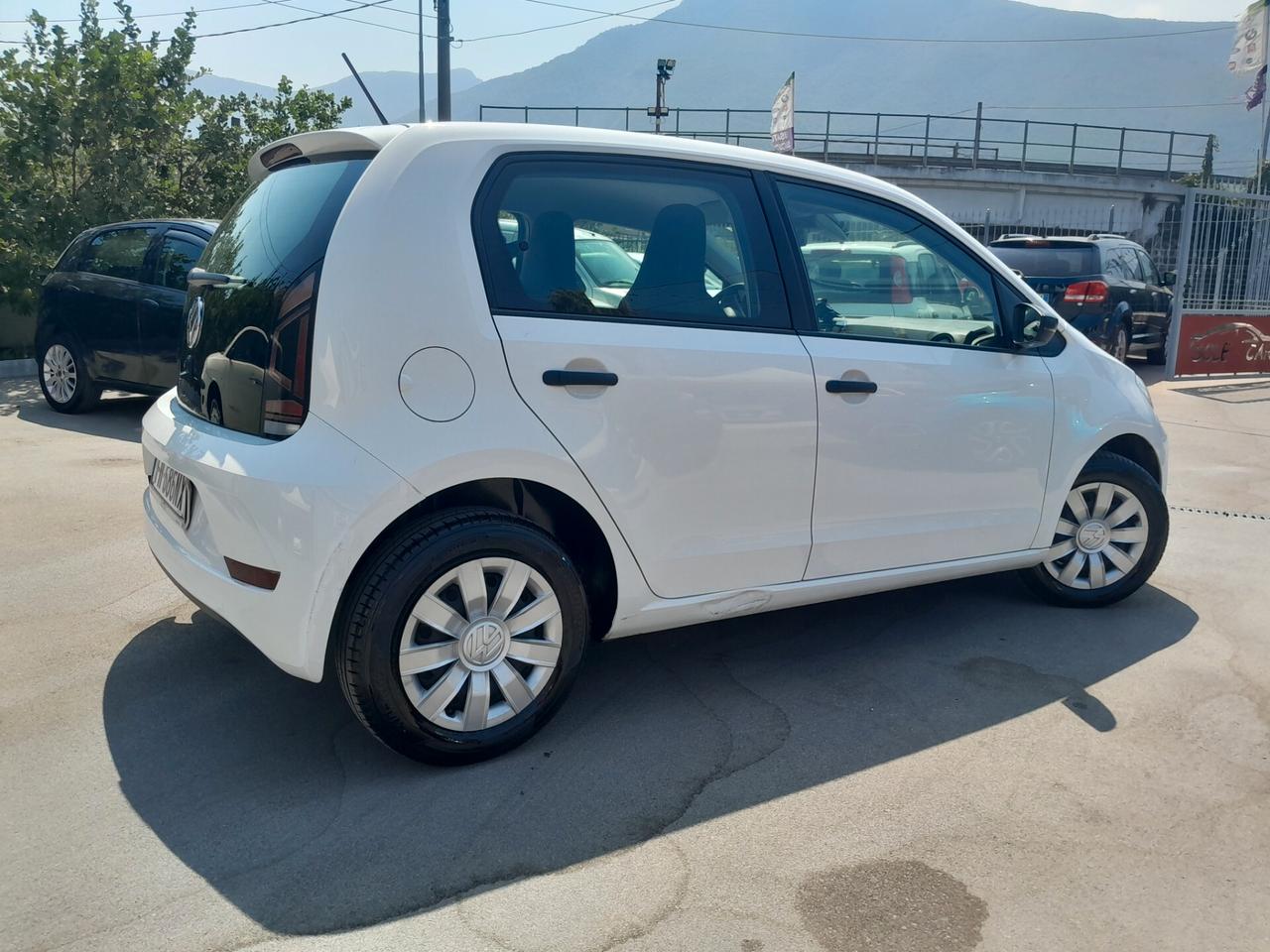 Volkswagen up! 1.0 5p. move