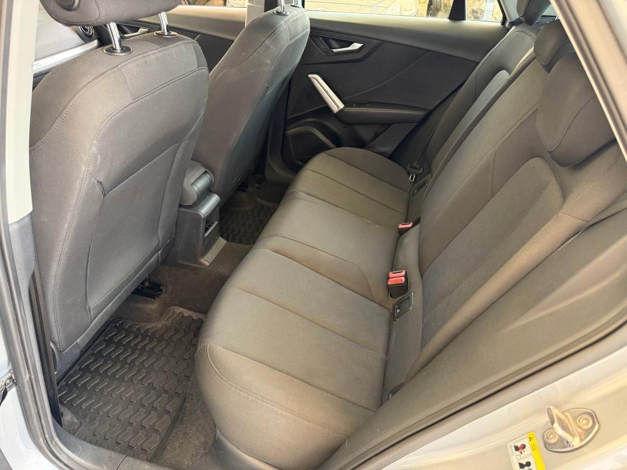 Audi Q2 2017 1.6 116cv TDI Business