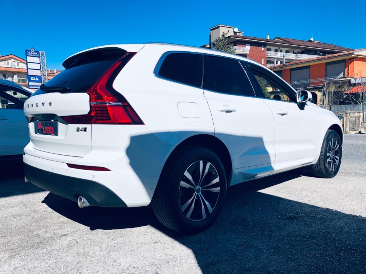 Volvo XC60 B4 (d) hybrid AWD Momentum Pro 60MILAKM