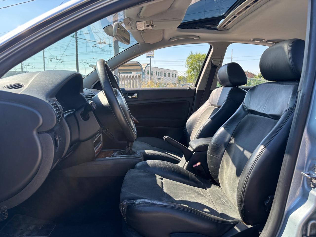 Volkswagen Passat 2.8 V6 cat 4m. Highline
