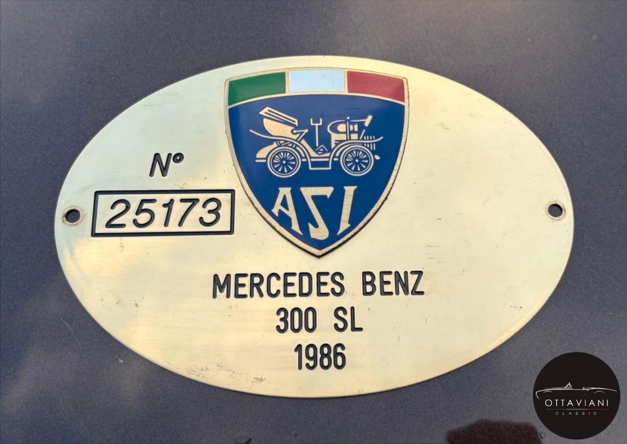 Mercedes SL 300 r107 targa ORO ASI