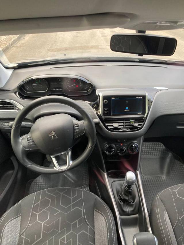 PEUGEOT 2008 BlueHDi 100 S&S Active