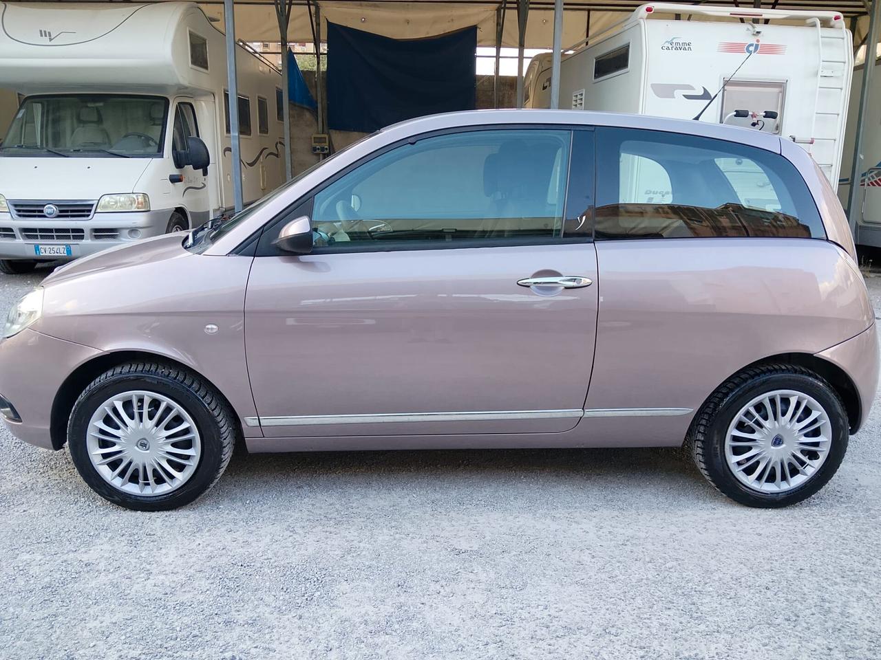 Lancia Ypsilon 1.2 Oro PARI AL NUOVO LEGGI