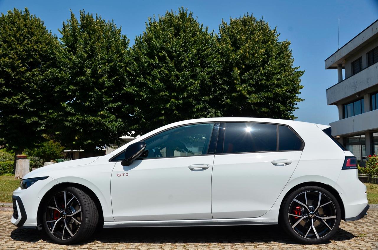 VOLKSWAGEN GOLF GTI 8.5 2.0 TSI 265cv DSG, PREZZO REALE, PRONTA CONSEGNA, PARI AL NUOVO, GARANZIA UFF VW, UNICOPROP, BOLLO E SUPERBOLLO PAGATI, EURO 6E, FARI IQ, PERMUTE