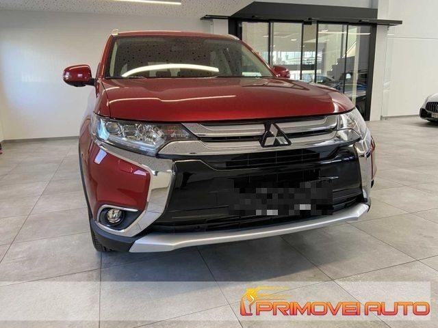 MITSUBISHI Outlander 2.2 DI-D 4WD AT