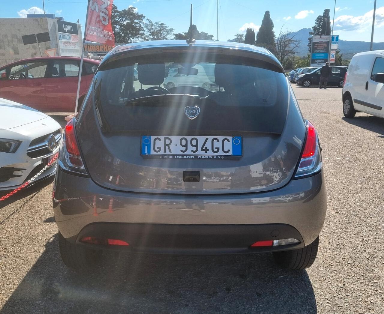 Lancia Ypsilon 1.0 FireFly 5 porte S&S Hybrid Gold