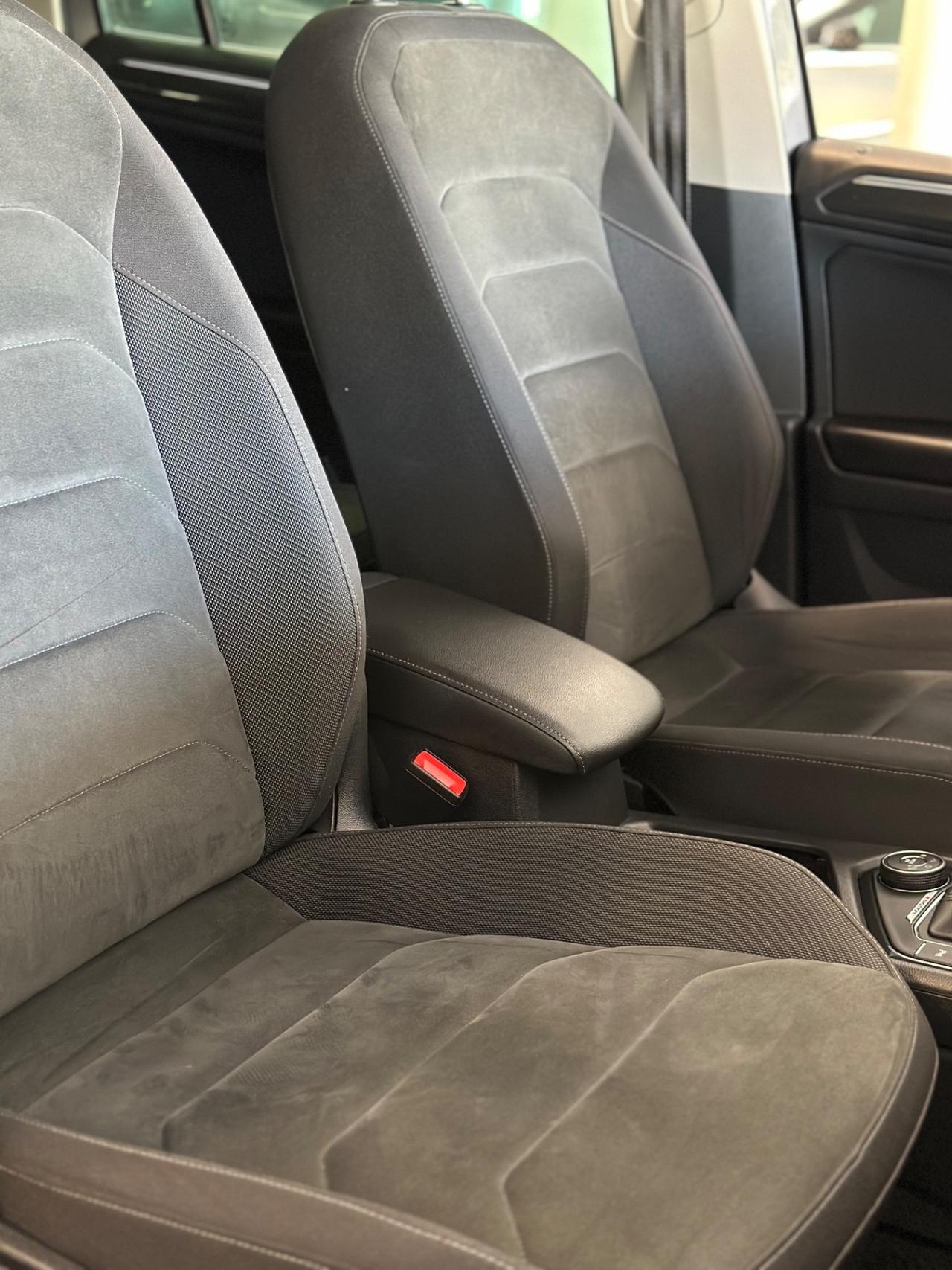 Volkswagen Tiguan 2.0 TDI SCR DSG 4MOTION R-LINE