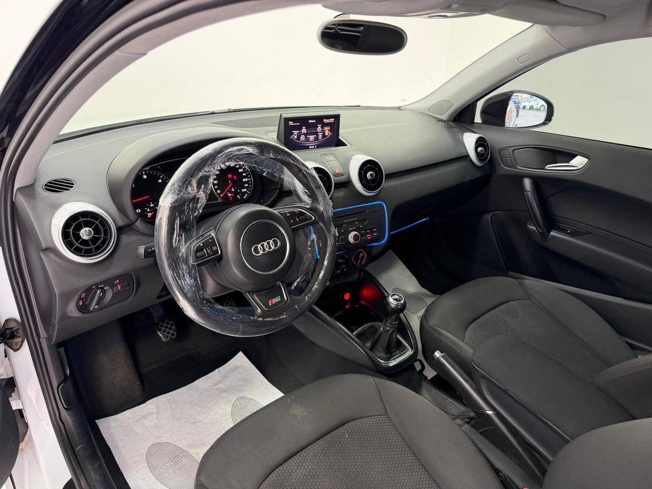 Audi A1 1.6 TDI S line edition