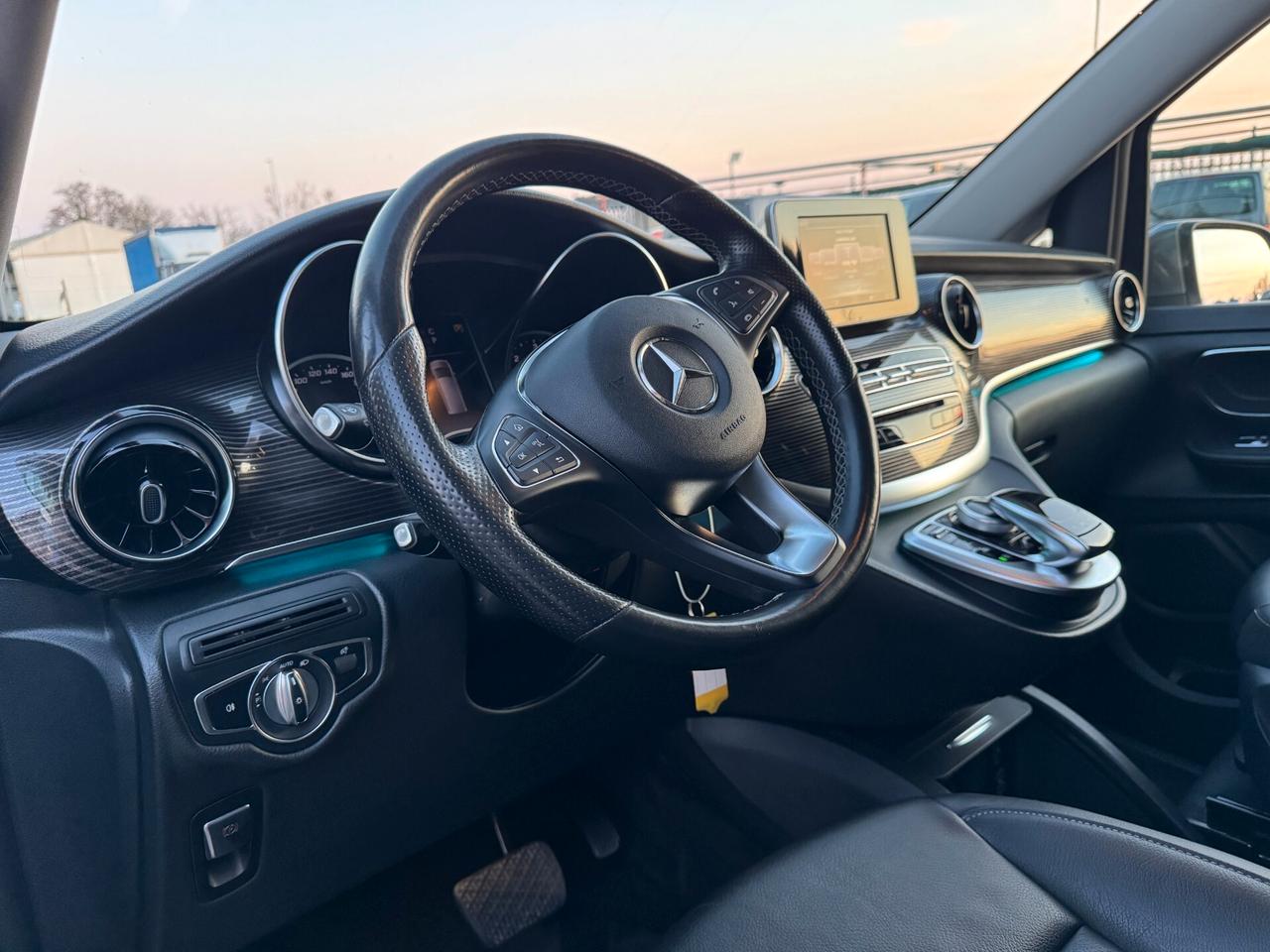 Mercedes-Benz V 250 V Extralong 250 d Avantgarde auto