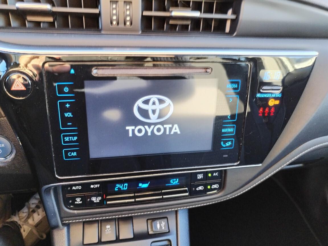 Toyota Auris Touring Sports 1.8 Hybrid Black Edition 5/2019 km 217000 iva esposta NEOPATENTATI