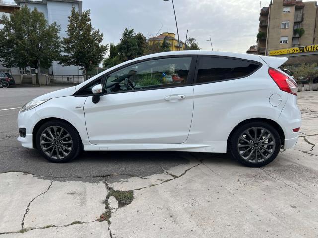 Ford Fiesta 3p 1.5 tdci ST-line 75cv OK NEOPATENTATI