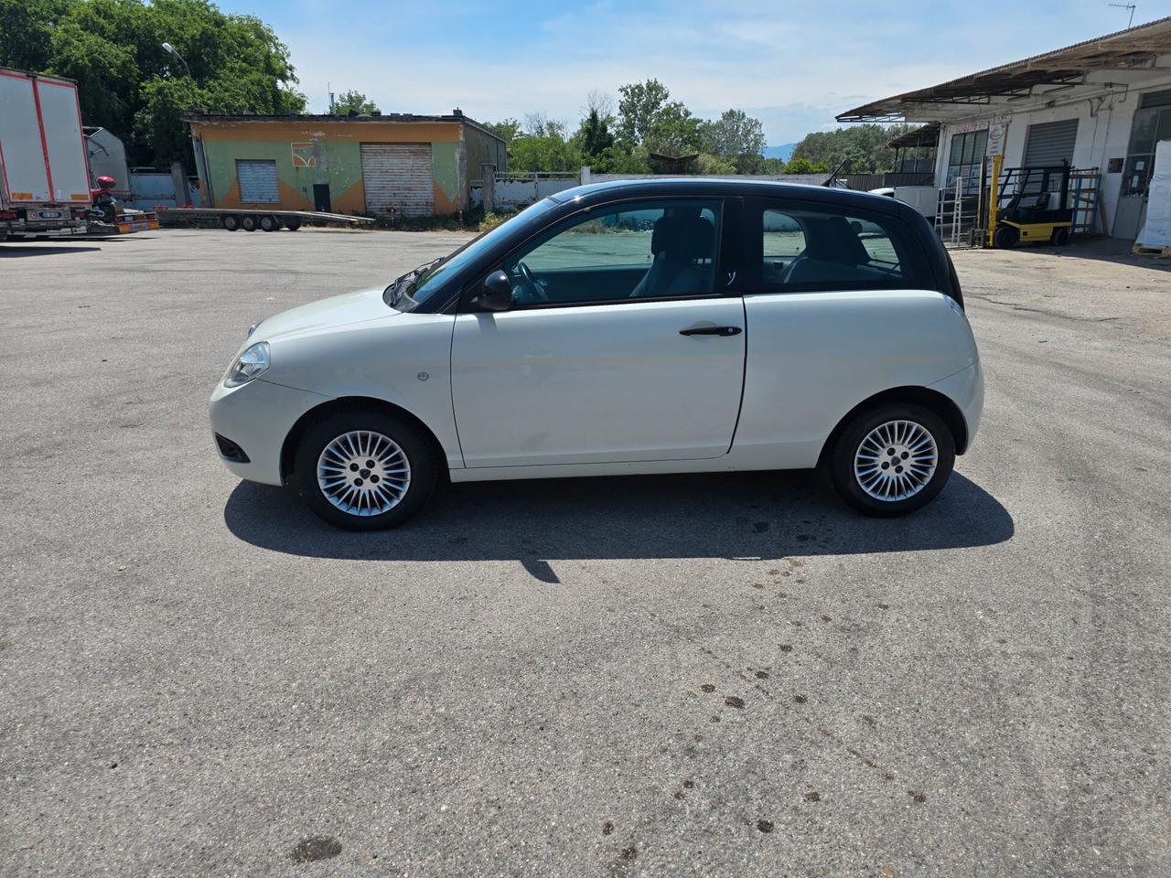Lancia Ypsilon 1.2 Argento