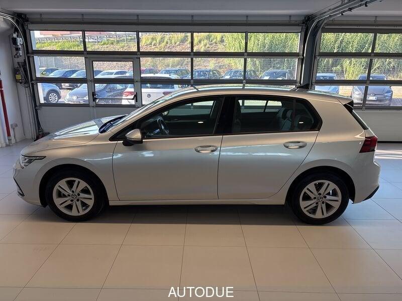 Volkswagen Golf VIII 2020 1.0 etsi evo Life 110cv dsg