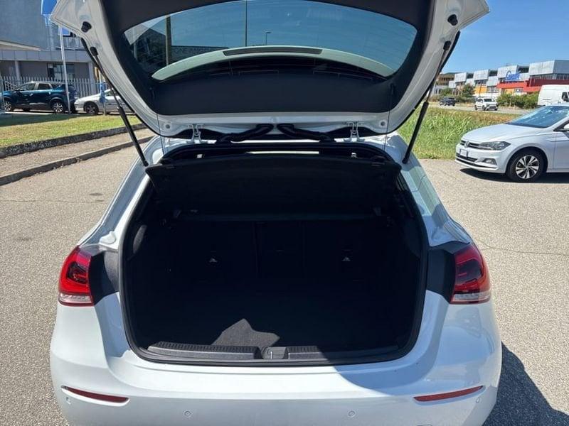 Mercedes-Benz Classe A A 180 D SPORT AUTO