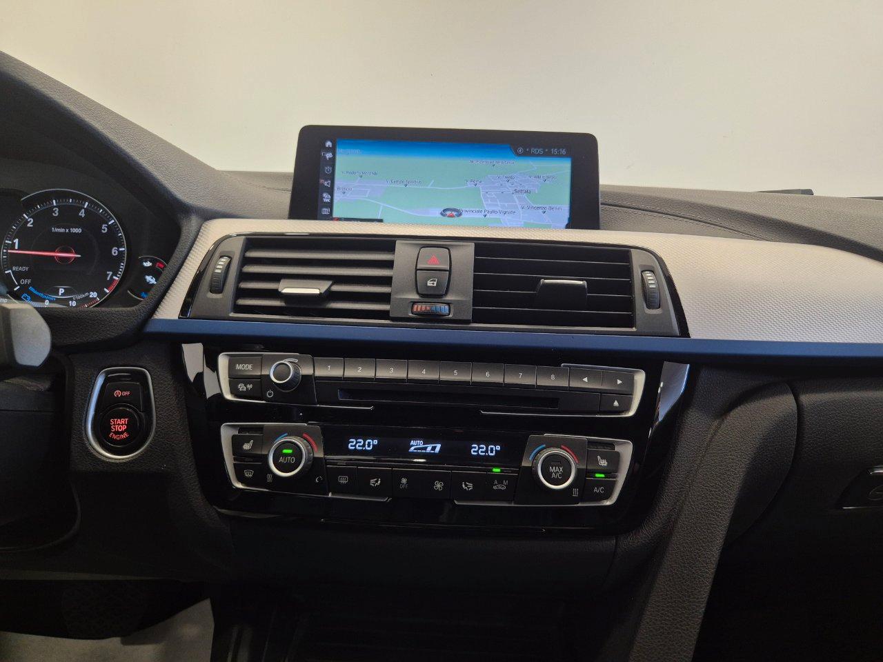 BMW 320 i Touring Msport auto - UNIRPOPRIETARIO - Cruise/Lim - Sens. park.