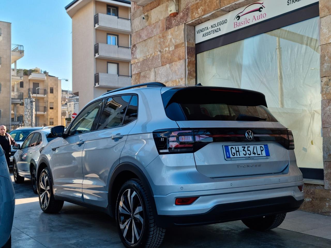 Volkswagen T-Cross 1.0 TSI 110 CV DSG R-LINE