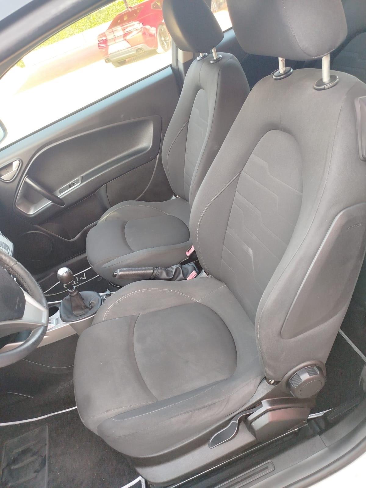 Alfa Romeo MiTo 1.3 JTDm-2 95 CV S&S Distinctive