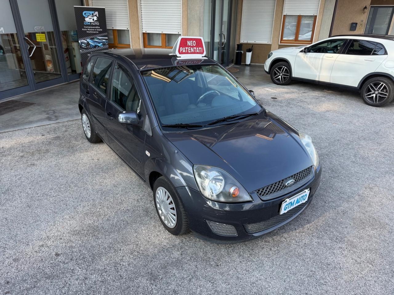 Ford Fiesta 1.2 Benzina 75 Cv - Neopatentati