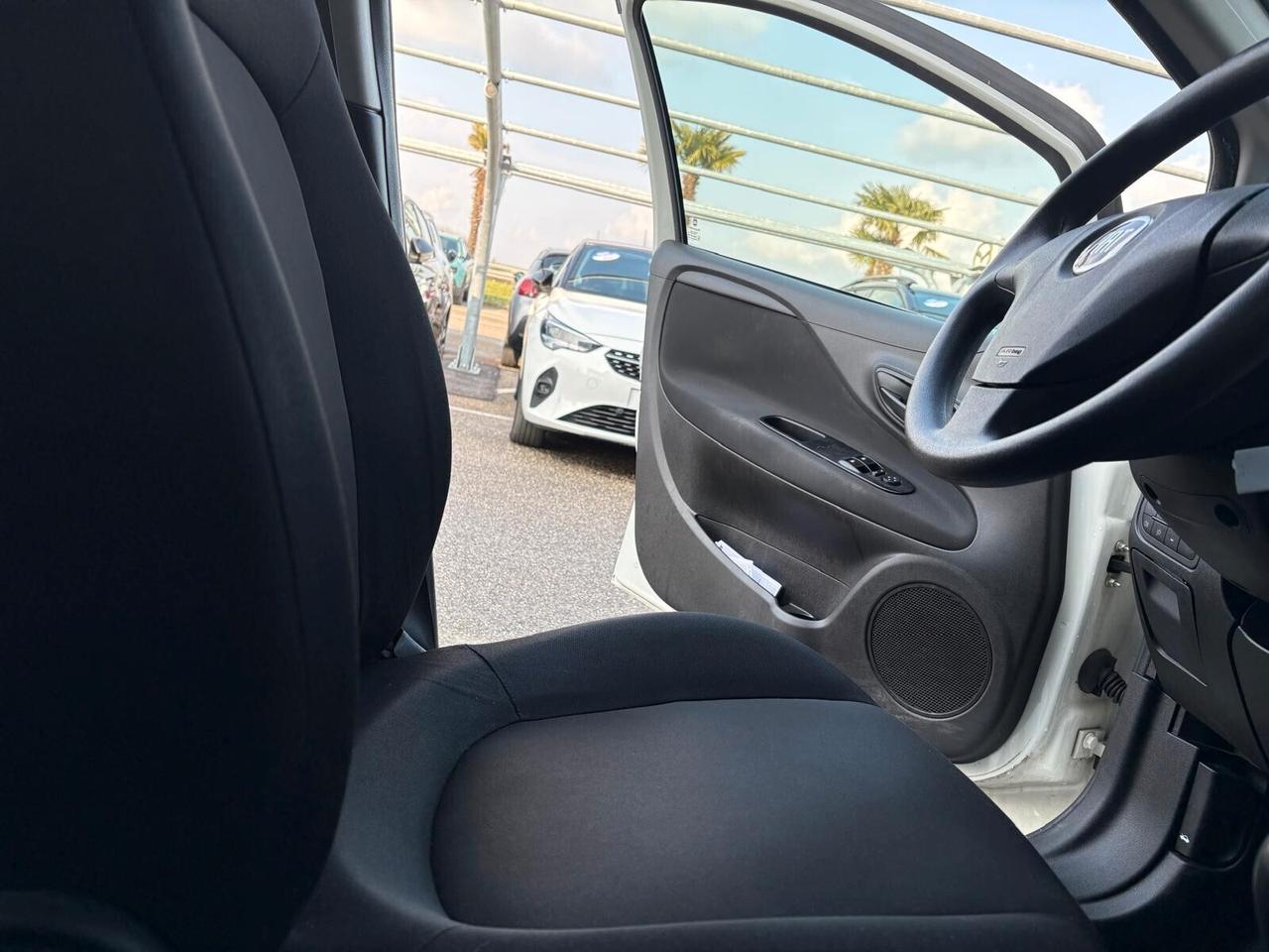 Fiat Punto EASY 1.3 MJT II 95 CV 5p. 5 posti