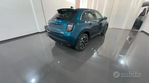 Fiat 600 Hybrid 100 CV DCT MHEV La Prima