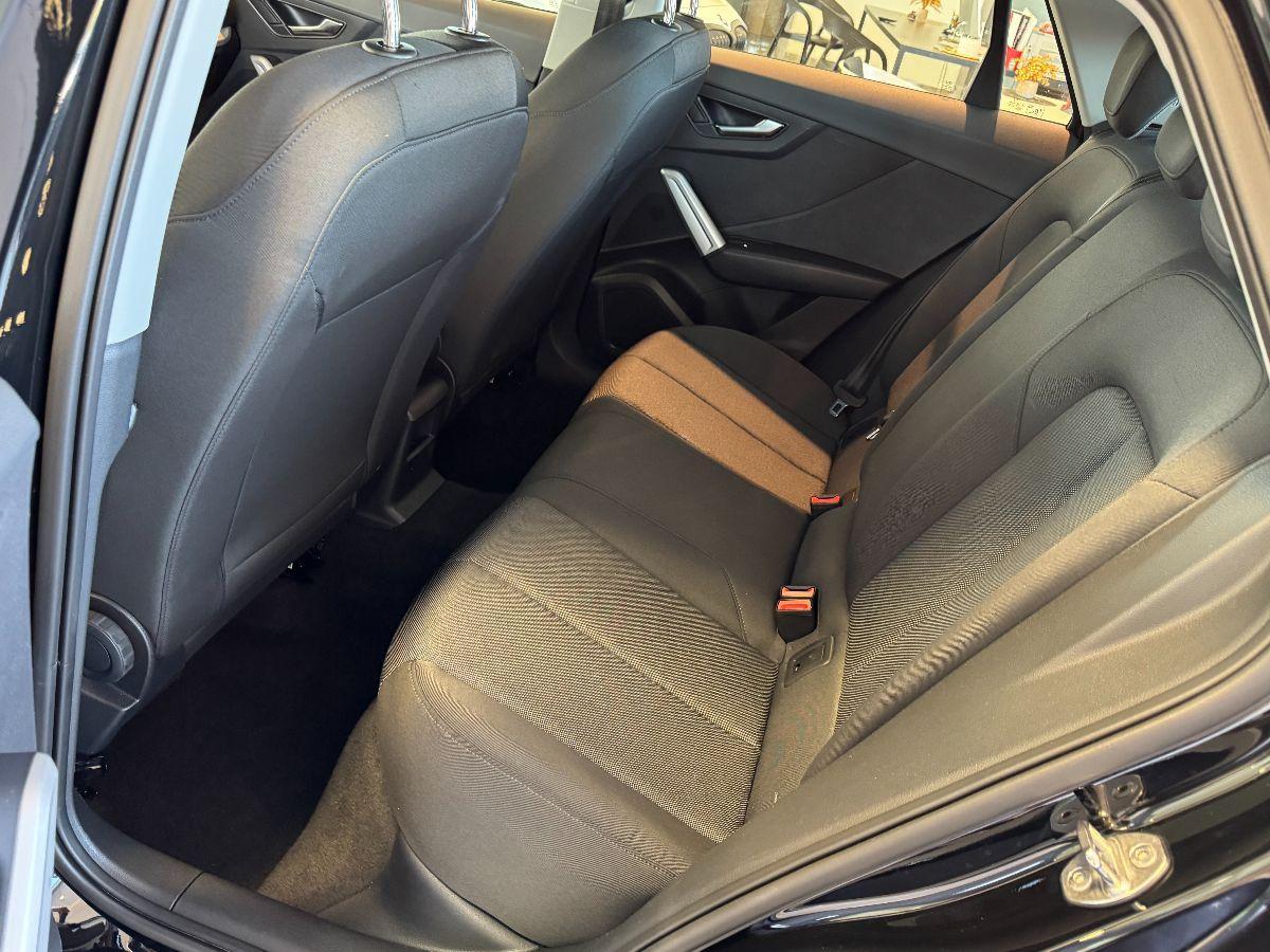 AUDI Q2 1.6 TDI Edition Fari Led Dinamici
