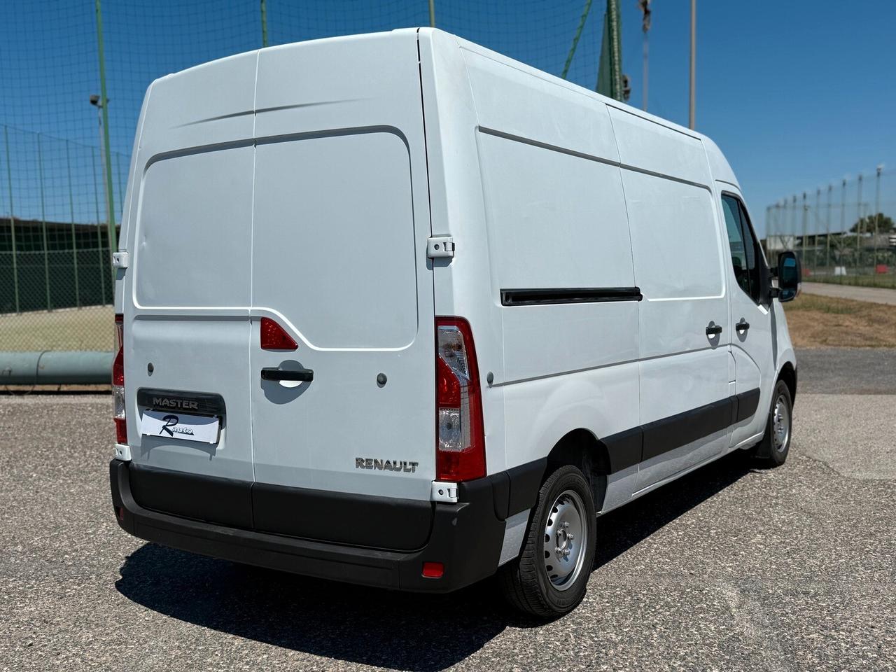 Renault Master 2.3 dCi (130 CV) L2H2 MM35