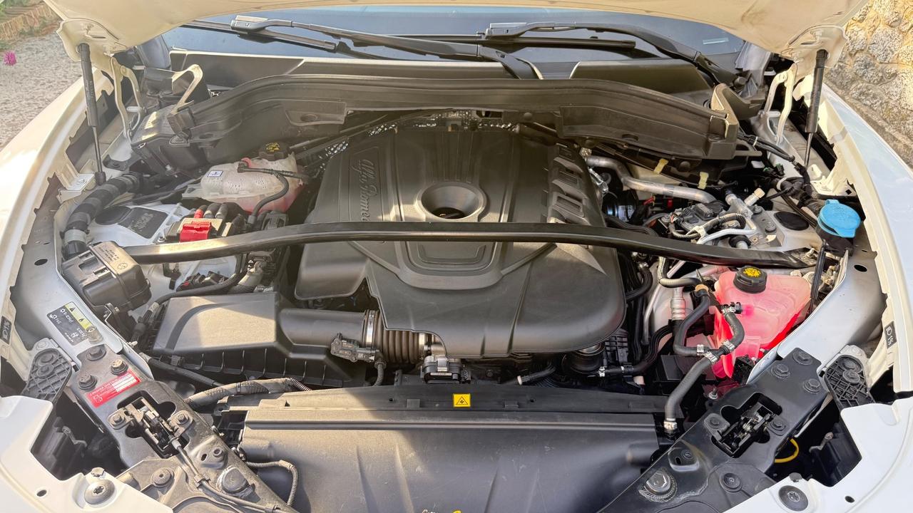 Alfa Romeo Stelvio 2.2 Turbodiesel 190 CV AT8 Q4 Super Business