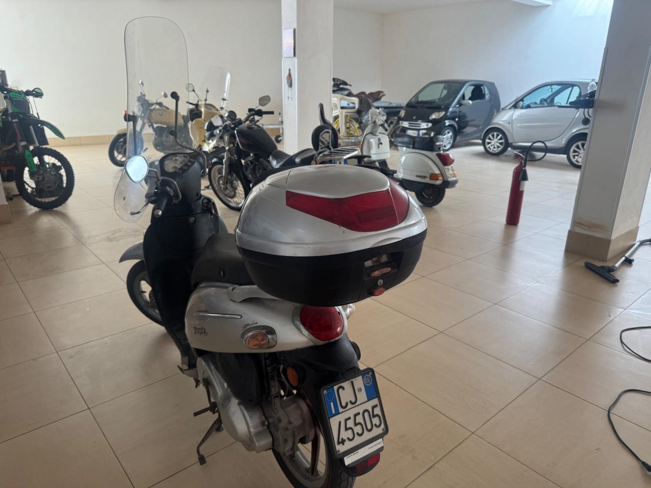 Kymco People 150