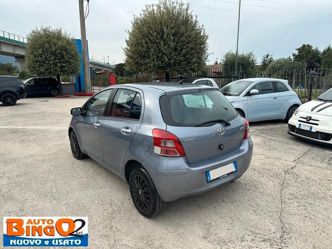 Toyota Yaris 1.0 5 porte
