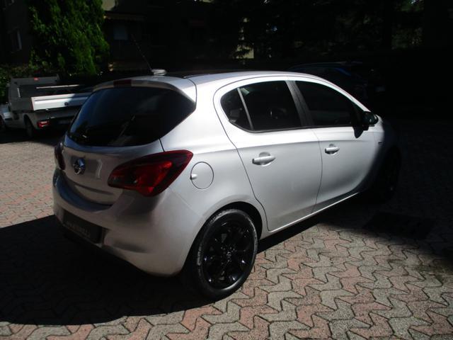 OPEL Corsa 1.2 5 porte Black Edition
