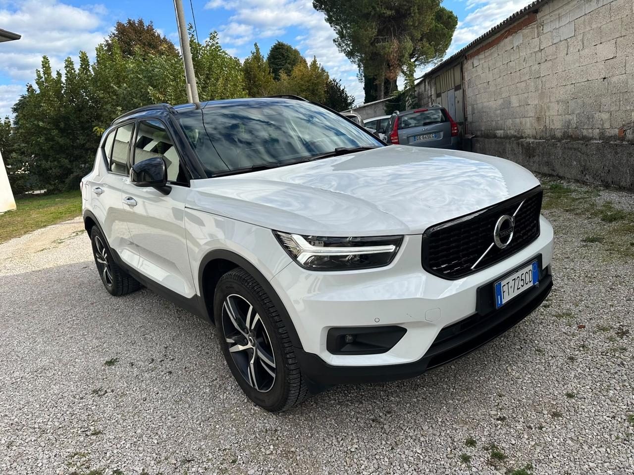 Volvo XC40 D3 AWD Geartronic R-DESIGN