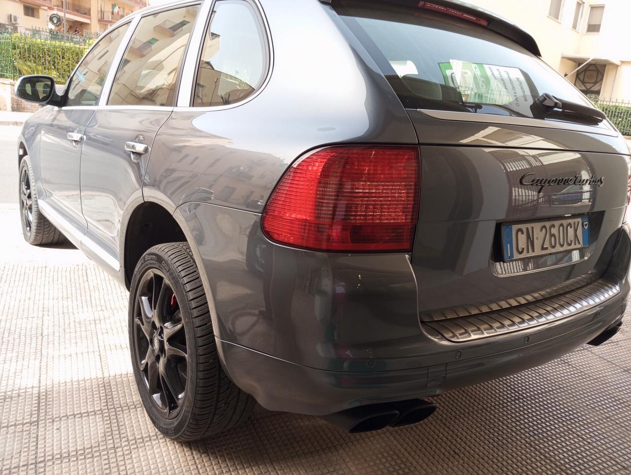 Porsche Cayenne 4.5 cat Turbo