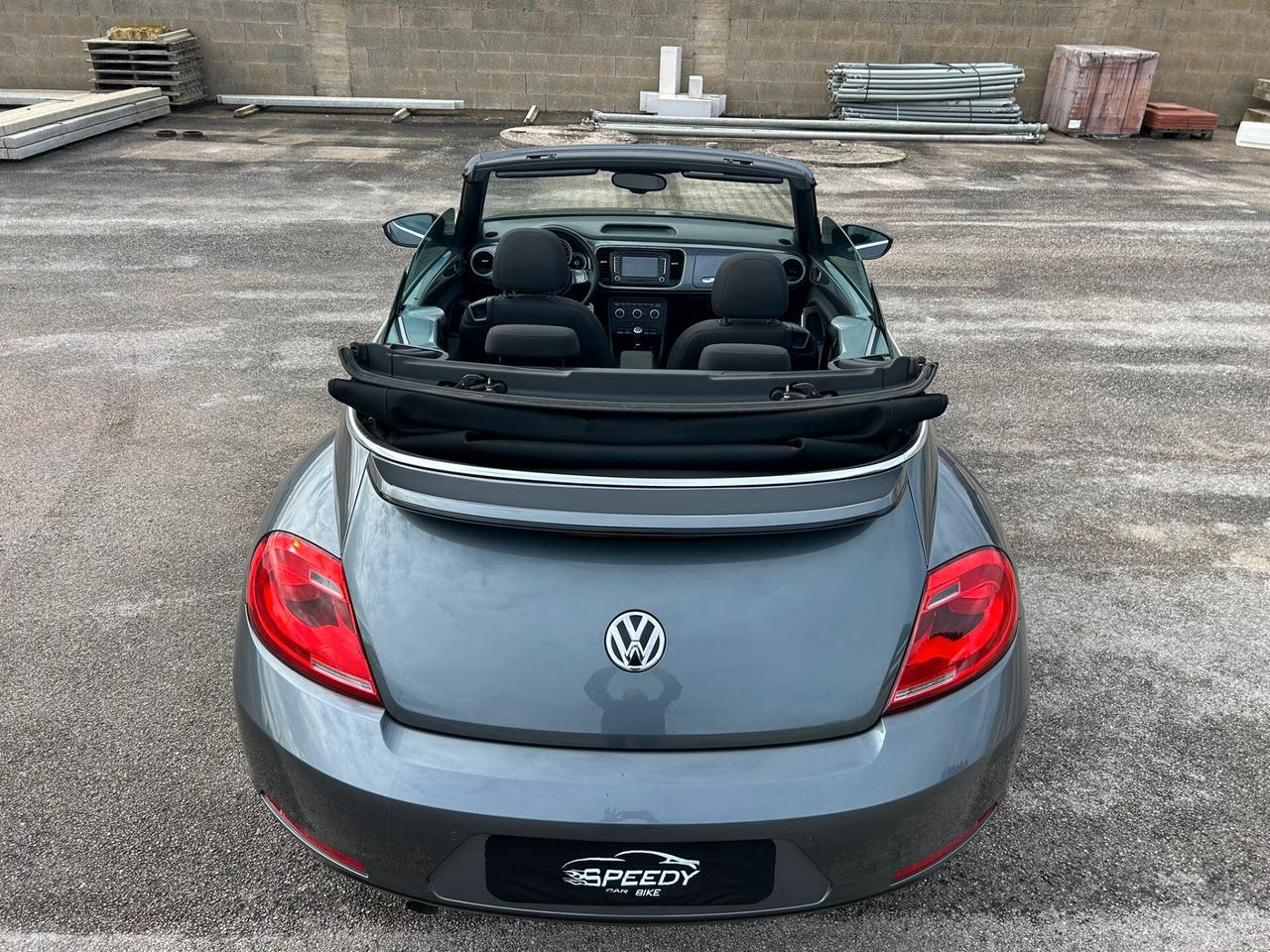 Volkswagen Maggiolino Cabrio 1.6 TDI 105cv