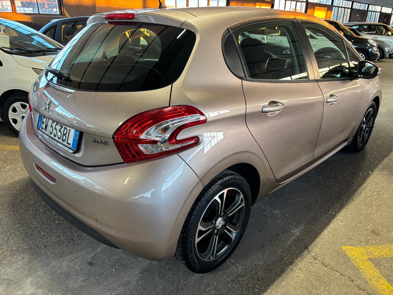 Peugeot 208 1.2 PureTech 82CV Allure NEOPATENTATO