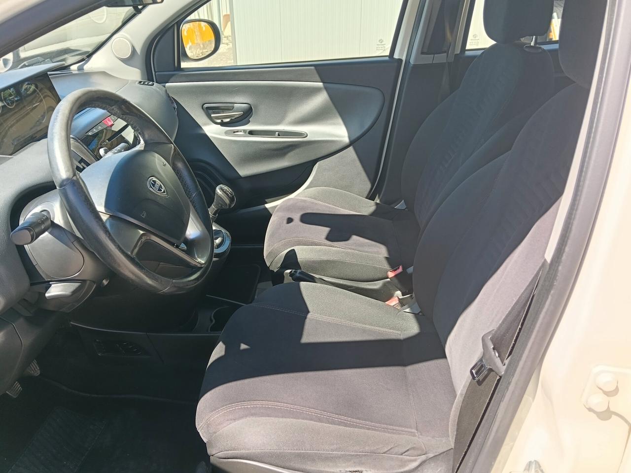 Lancia Ypsilon 1.3 MJT 16V 95 CV 5 porte S&S Gold