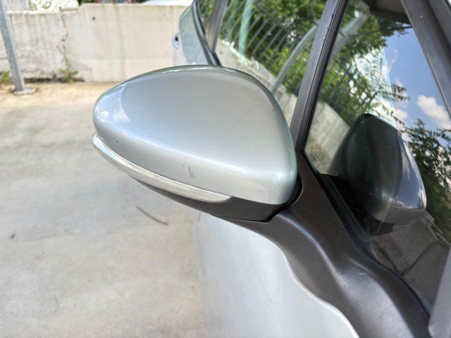 PEUGEOT 208 1.0 VTi 68 CV 5 porte OK NEOPATENTATI EURO 5B BENZ